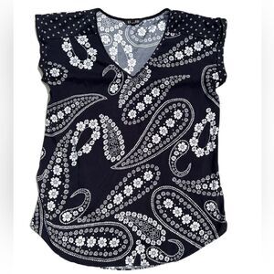 Express Silk Paisley print sleeveless blouse Size M